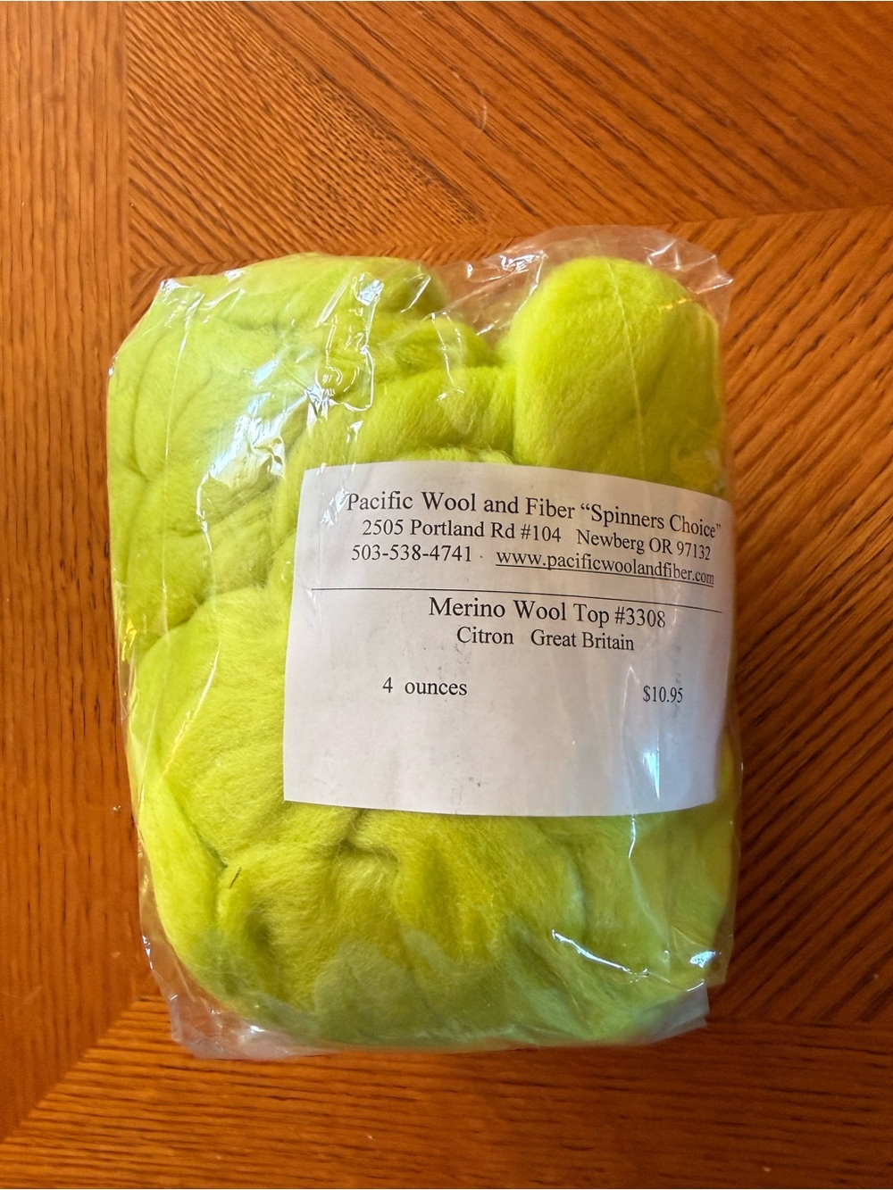 Pacific Wool & Fiber “Spinner’s Choice” Asst. Wool Roving Pack - Multi Colors - Picture 9 of 12